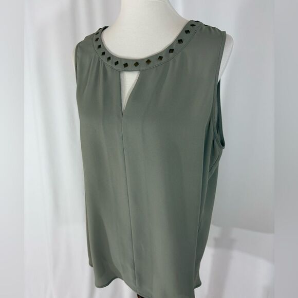 NWOT Bellatrix Olive Green Sleeveless Top - Picture 1 of 6